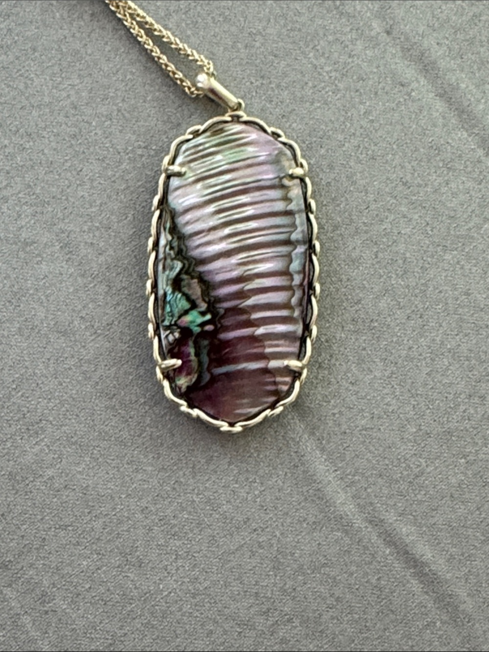 Kendra Scott Macrame Reid Pendant Necklace Nude Abalone Yellow Gold Plated - Picture 4 of 5